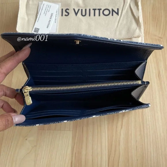 Louis Vuitton Denim Sarah Wallet - Picture 5 of 14